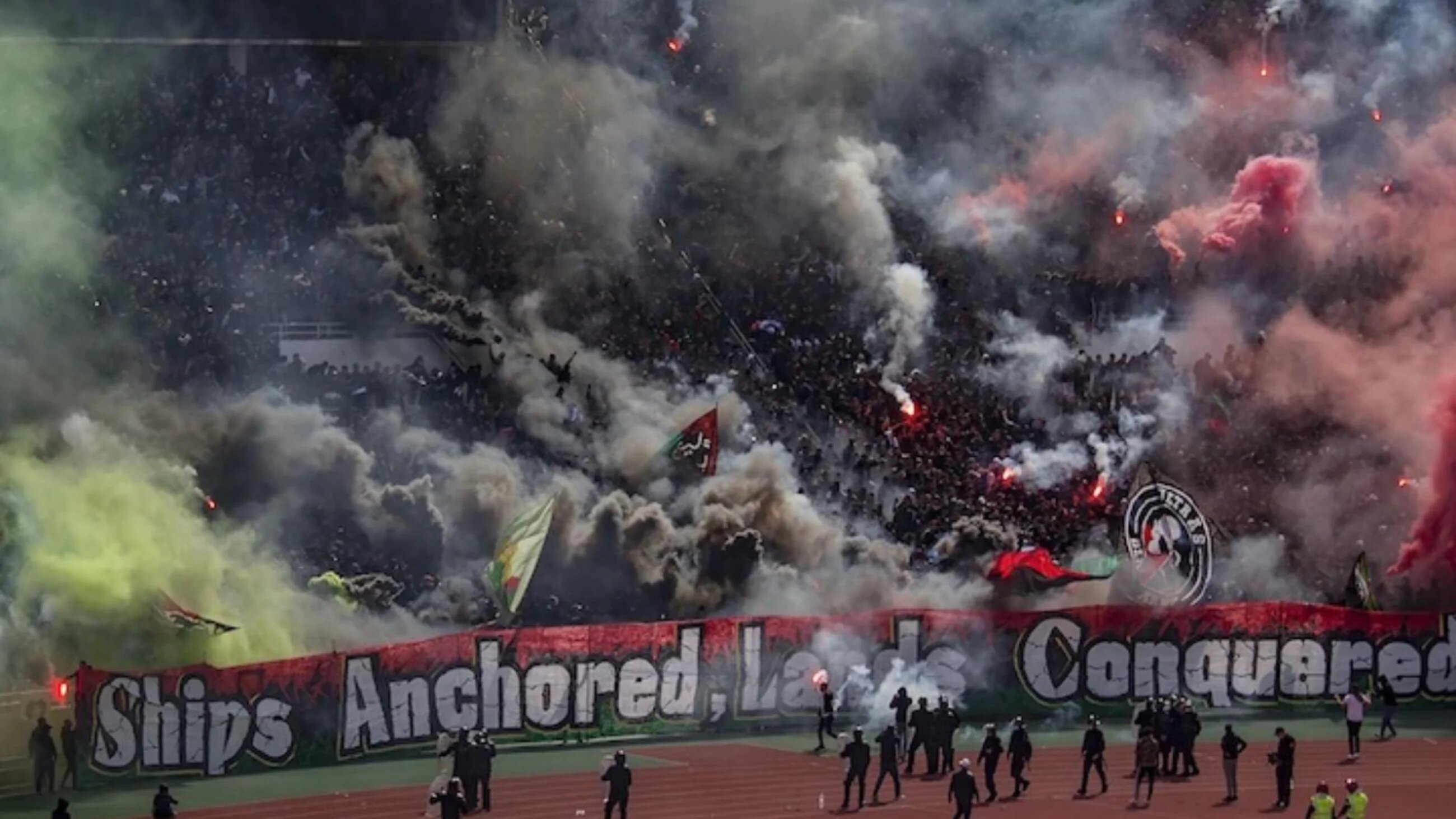 After a match between MAS Fes and AS FAR, which lost 2-1, ultras invaded the pitch and targeted the police on 13 March