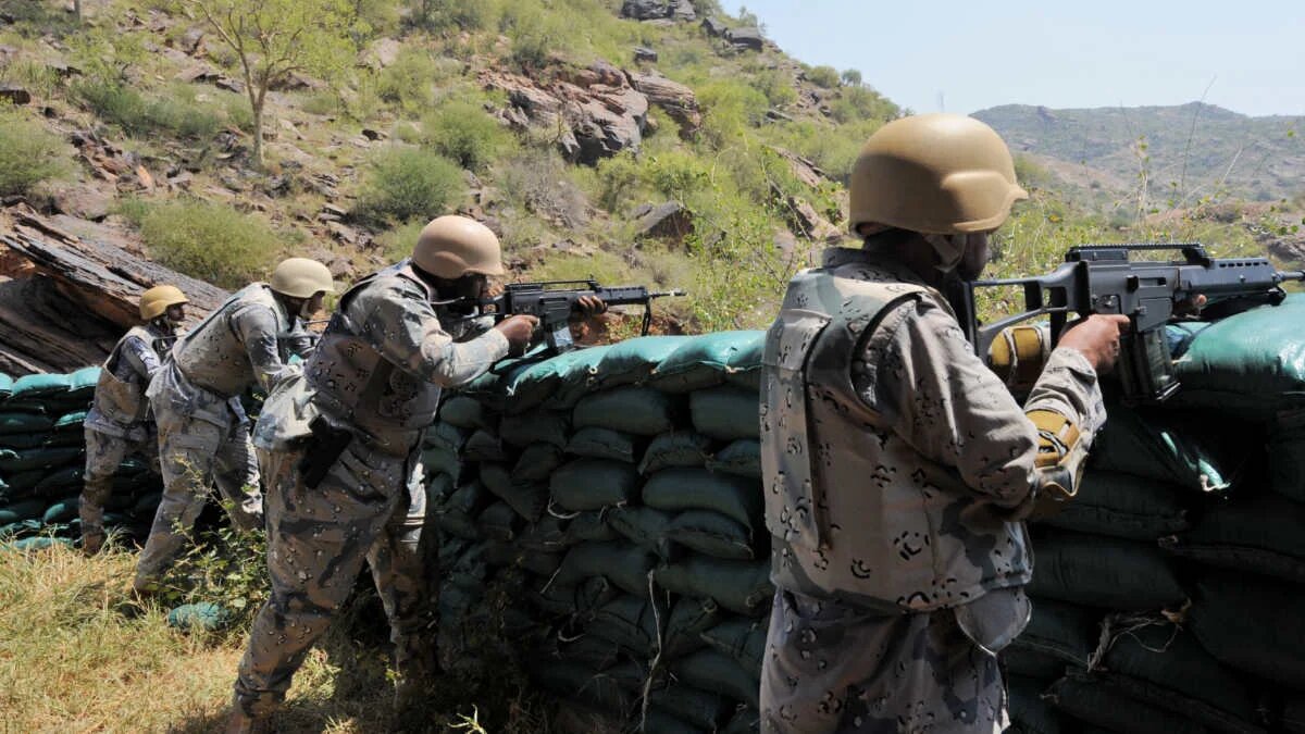 Saudi border guards keep watch along the border with Yemen in the al-Khubah area in the southern Jizan province on 3 October 2017