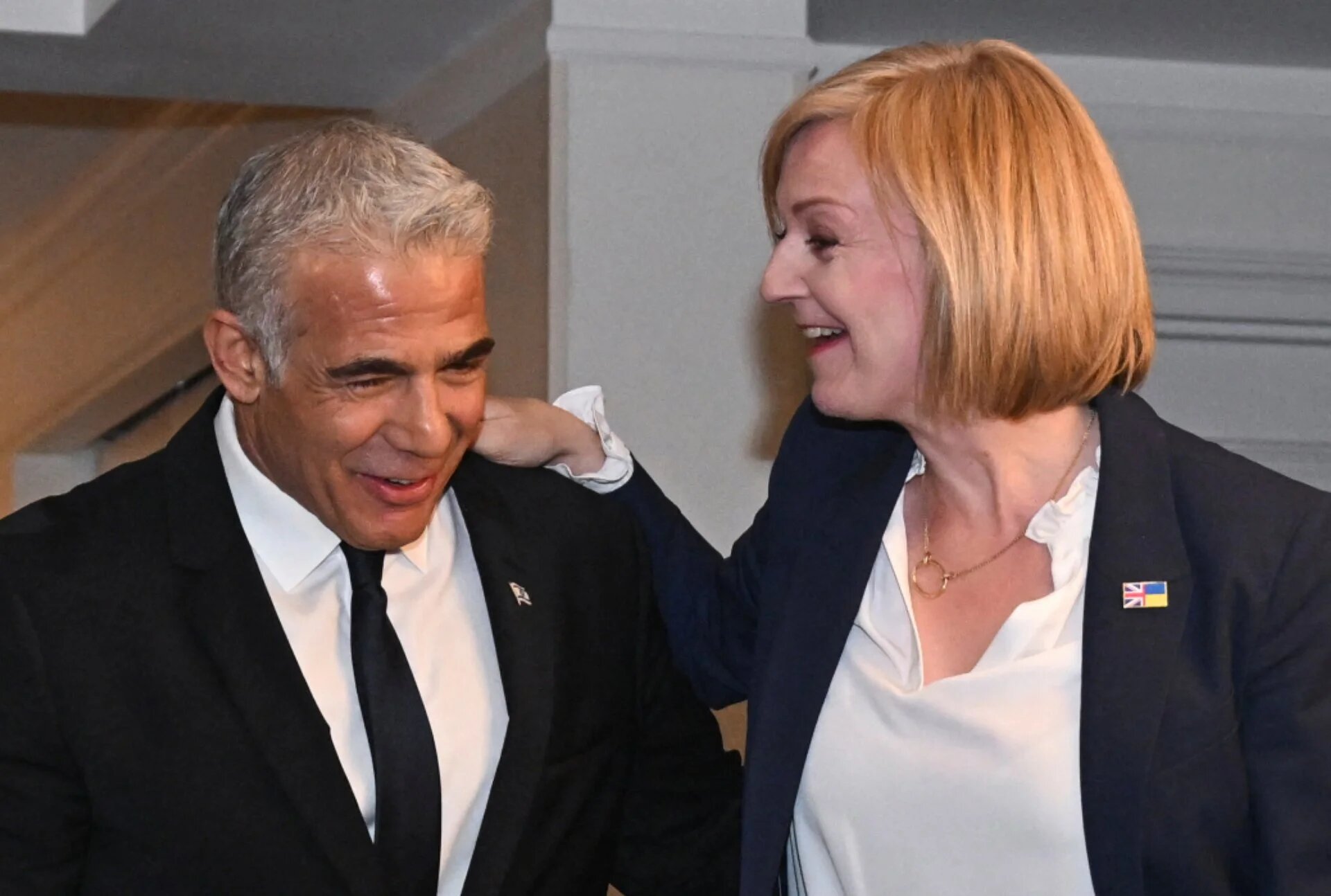 Le Premier ministre israélien Yaïr Lapid (à gauche) avec son homologue britannique Liz Truss à l’assemblée générale de l’ONU, à New York, en septembre 2022 (Reuters)
