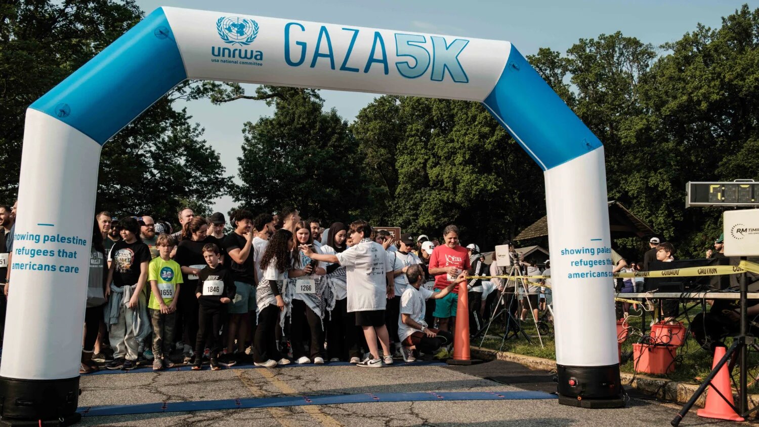 Participants gather at the start line for the DC Gaza 5k on Saturday. Photo credit: Billy Lee Photography 