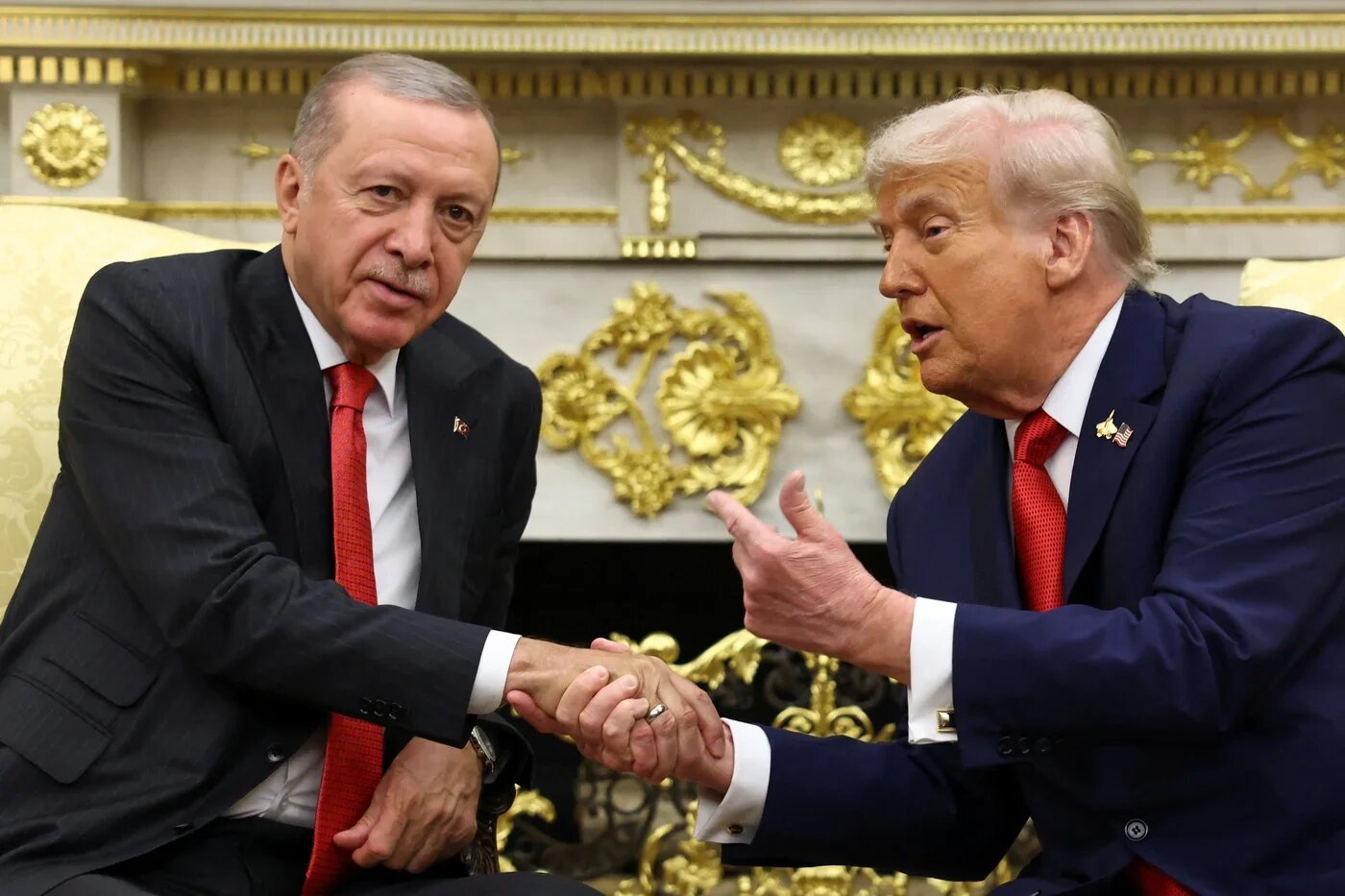 US President Donald Trump hosts Turkey's President Recep Tayyip Erdogan at the White House in Washington on 25 September 2025 (Kevin Lamarque/Reuters)