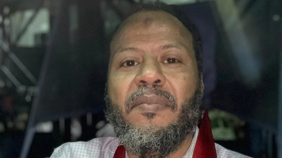 Yaslam Altayeb on an evacuation flight to Birmingham (Supplied)