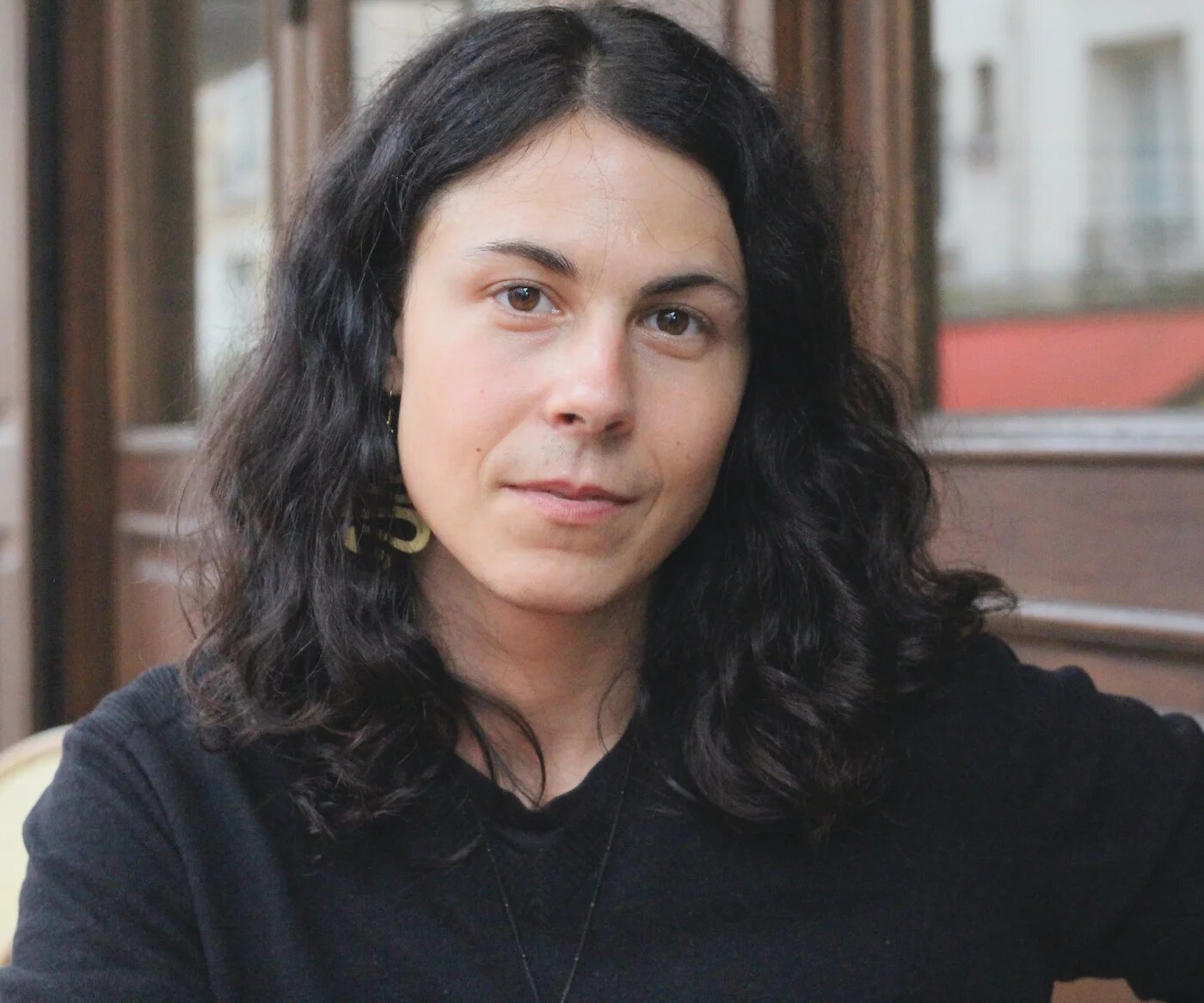 « J’ai mis du temps à réaliser que j’avais le droit d’écrire sur des gens comme moi, d’en faire les héros d’histoires intéressantes » - Zeyn Joukhadar (MEE/Nadia Bouchenni)