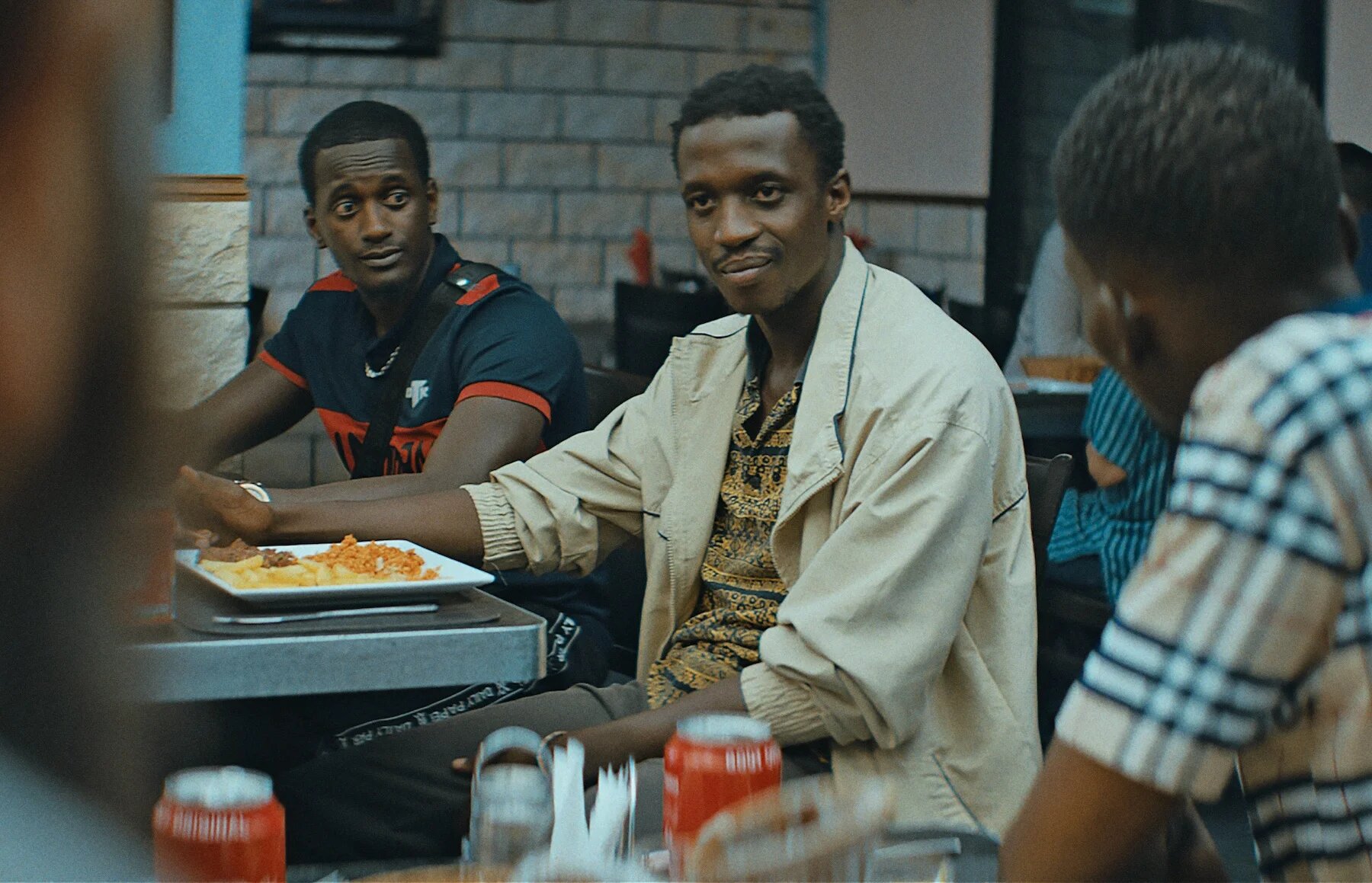 Le Jeune imam, sorti dans les salles en France le 26 avril, a remporté les prix du meilleur film, du meilleur premier rôle et du meilleur second rôle au festival Pluriel.les, sur l’inclusion et les femmes au cinéma, du 6 au 12 mars (Le Pacte)