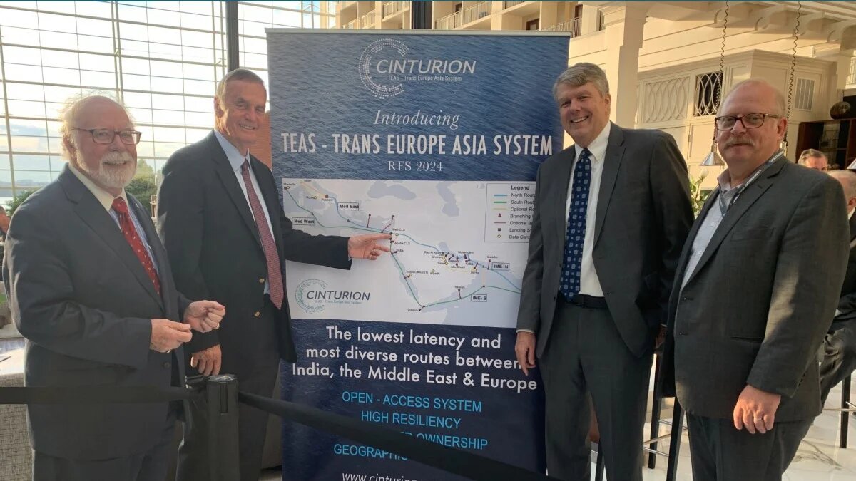 Former US national security advisor General James L. Jones (pointing) is an advisor on the TEAS project (Facebook)