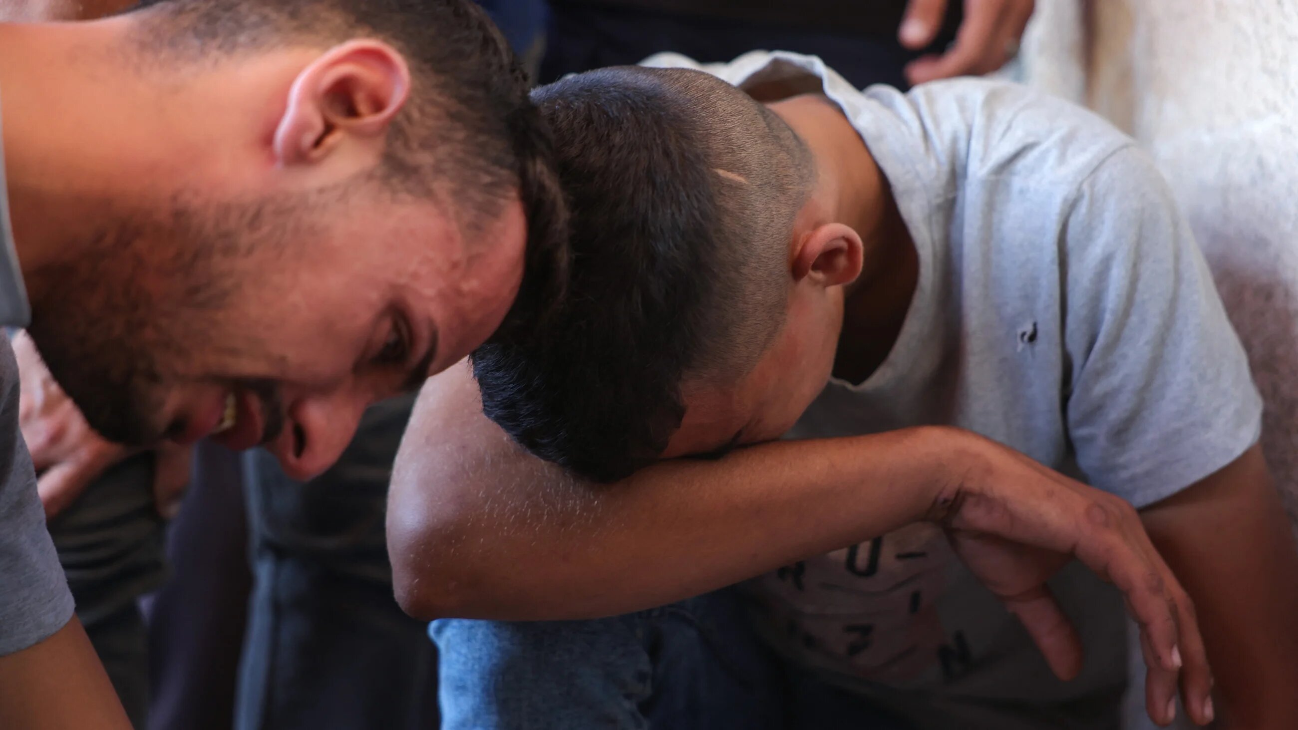 Palestinians mourn victims killed in Israeli strikes in Deir al-Balah, at Al-Aqsa Martyrs Hospital in the central Gaza Strip on 2 October, 2025 (AFP/Bashar Taleb)