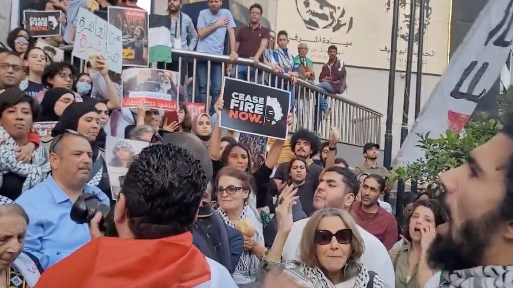 Egyptian activists take part in a protest in front of the Journalists Syndicate in Cairo on 3 April 2024 (X/@sherif_azer)