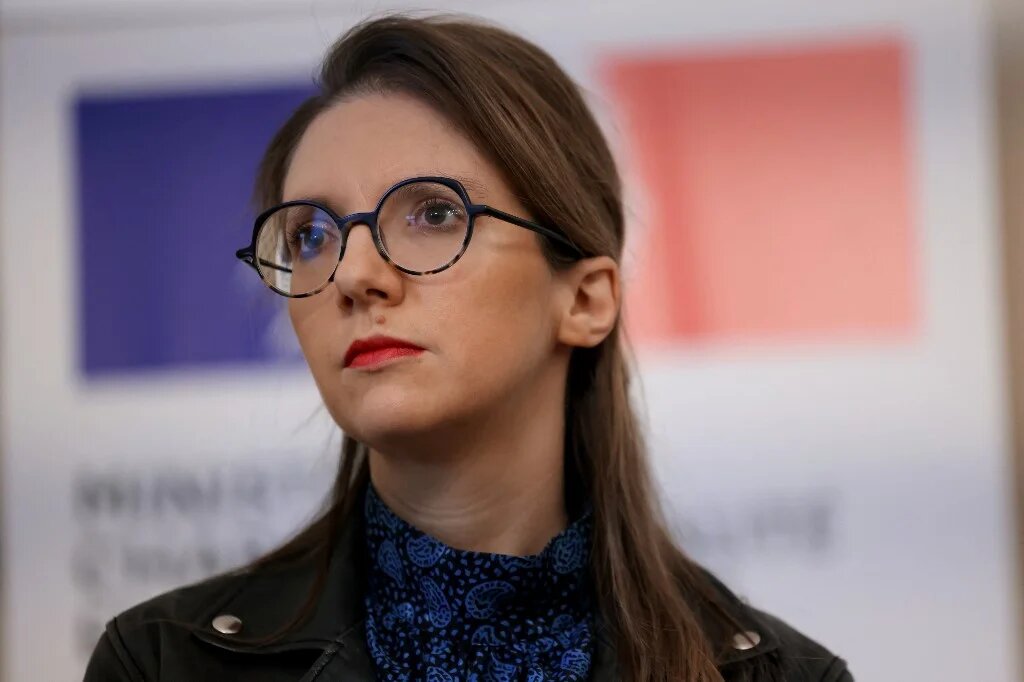 Depuis le mois de novembre, Aurore Bergé, ministre française chargée de l’Égalité entre les femmes et les hommes et de la Lutte contre les discriminations et présidente du groupe d’amitié France-Israël à l’Assemblée nationale, dénonce un féminisme « à géométrie variable » (AFP/Thomas Samson)