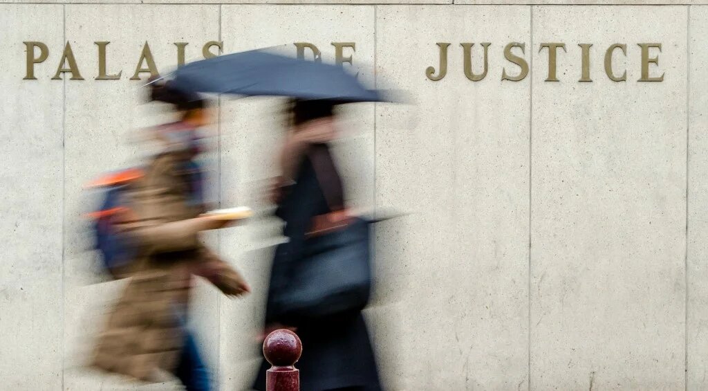 Devant le Palais de justice de Lille, au nord de la France (AFP/Philippe Huguen)