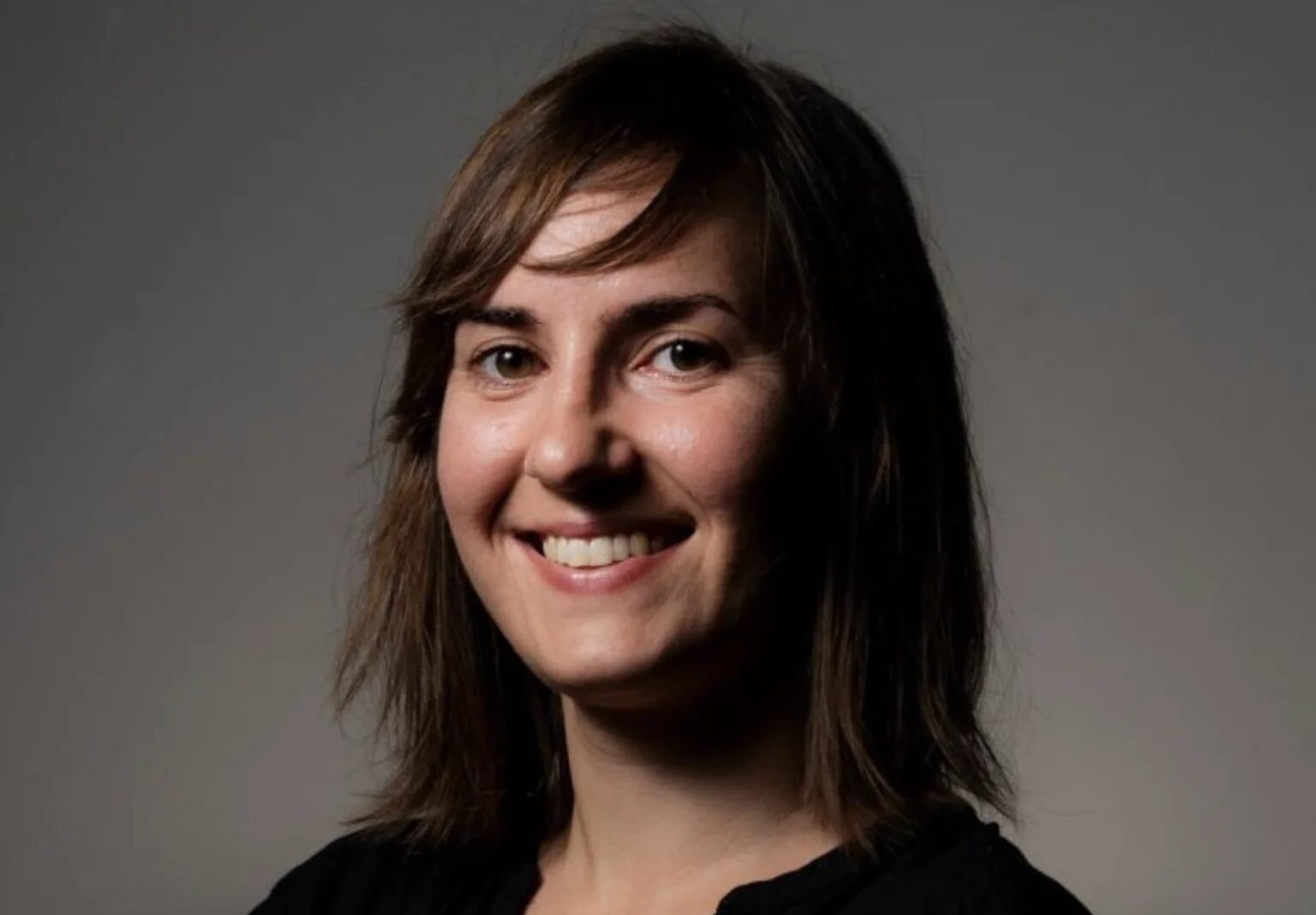 « Retenue depuis 30 heures en garde à vue, notre journaliste fait l’objet d’une procédure d’exception. Une atteinte inédite à la liberté de la presse », a dénoncé ce mercredi Disclose (Twitter/AriaLavrilleux)