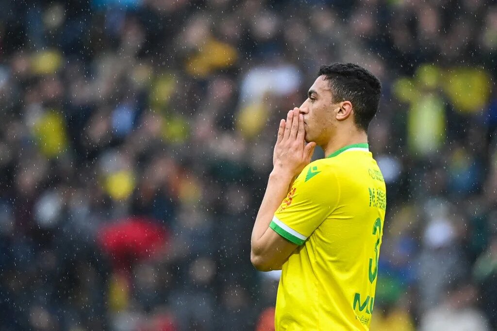 Le FC Nantes a sanctionné « financièrement mais pas sportivement » son joueur égyptien Mostafa Mohamed pour son refus de porter un maillot aux couleurs arc-en-ciel (AFP/Sébastien Salom-Gomis) 