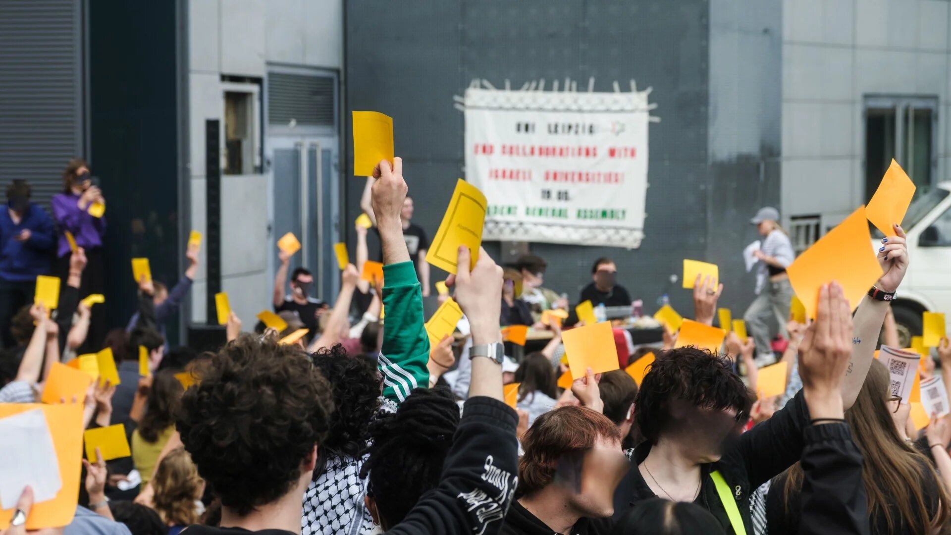 Students at the University of Leipzig attend vote on academic boycott of Israel, 19 May 2026 (Migu Löhmann/MEE)
