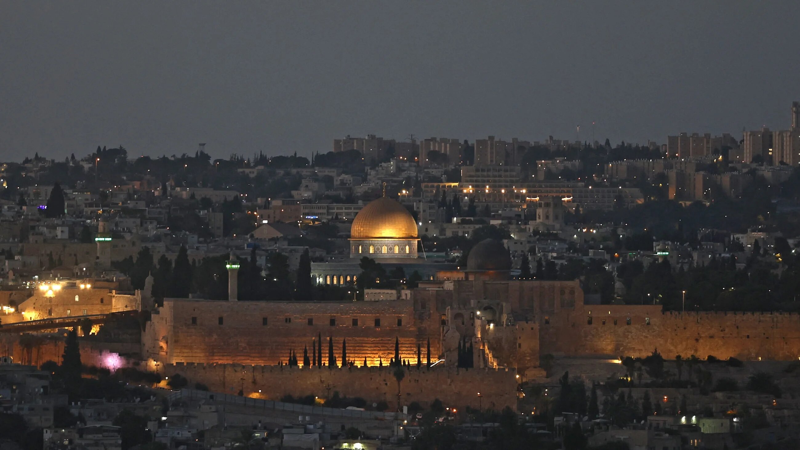Picture from Jabal al-Mukabir shows al-Aqsa Mosque in Jerusalem's Old City on 23 September 2022 (AFP)