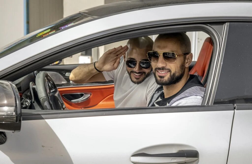 Parmi les passagers du ferry faisant la liaison entre Tarifa, en Espagne, et Tanger, au Maroc : le footballeur Nordine Amrabat. Le 15 juin 2022 (AFP/Fadel Senna)