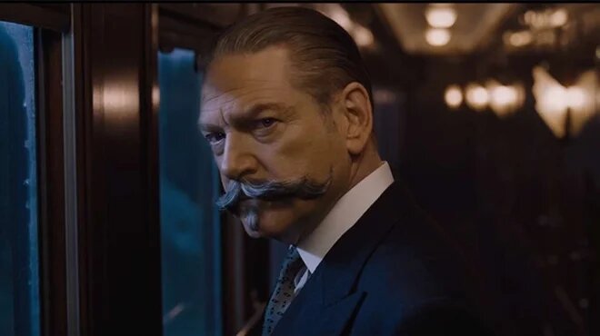 L’acteur Kenneth Branagh, qui a réalisé le film, incarne aussi le célèbre détective Hercule Poirot (20th Century Studios)