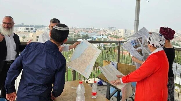 Photographie prise par le mouvement Nachala lors de discussions sur l’implantation de colonies israéliennes (capture d’écran/movement Nachala)