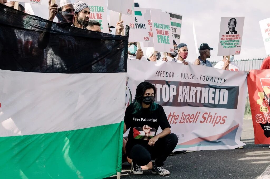 Si les effets économiques directs engendrés par le BDS sont à ce jour toujours difficiles à chiffrer, le mouvement a, depuis sa création, réussi à faire plier plusieurs grandes entreprises qui ont décidé de cesser leurs activités économiques en Israël, à l’image d’Orange et CRH en 2016 ou encore Veolia en 2012 (AFP)