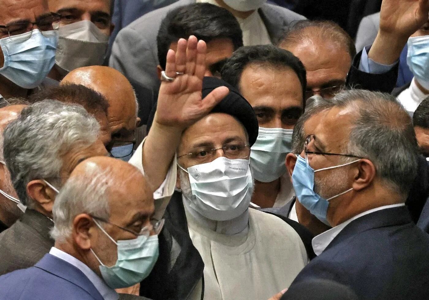 Le président iranien Ebrahim Raïssi lors de sa cérémonie d’investiture à Téhéran, le 5 août 2021 (AFP)