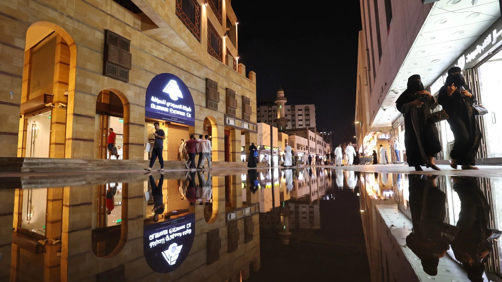 A picture shows the Old City of Jeddah, known as al-Balad, in Saudi Arabia's Red Sea coast, on 18 August 2022 (AFP/Giuseppe Cacace)