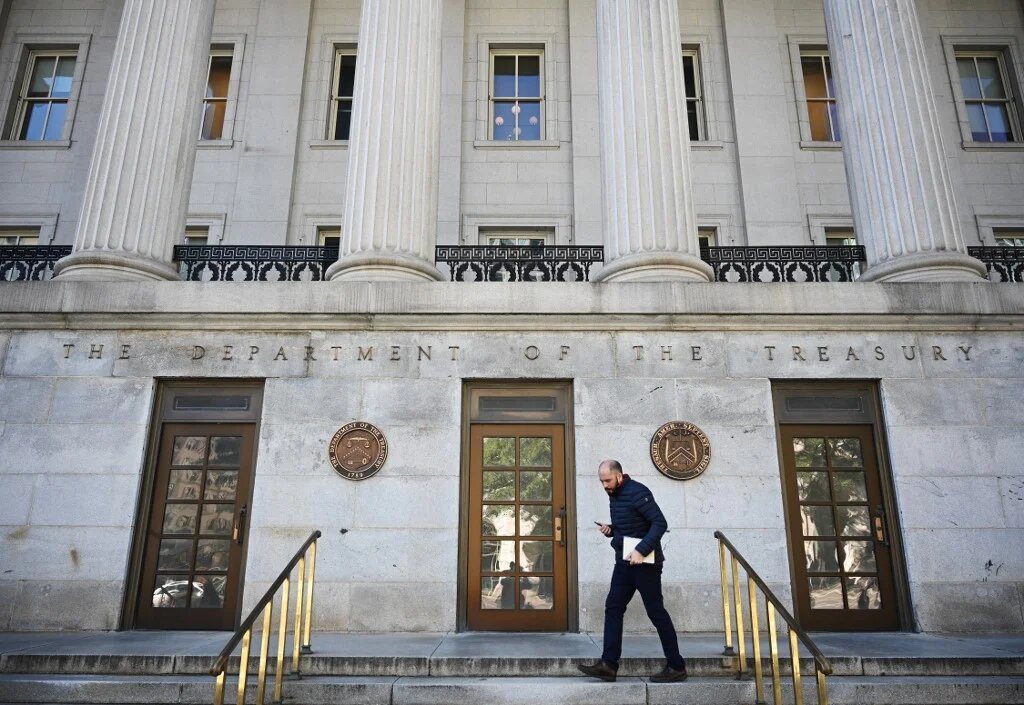 Trump officials did not broadly consult with State Department and national security advisors ahead of issuing the license to Gertler, according to the New York Times.