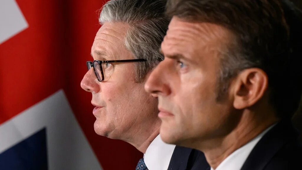 British Prime Minister Keir Starmer and French President Emmanuel Macron host a meeting in London on 10 July 2025 (Leon Neal/AFP)