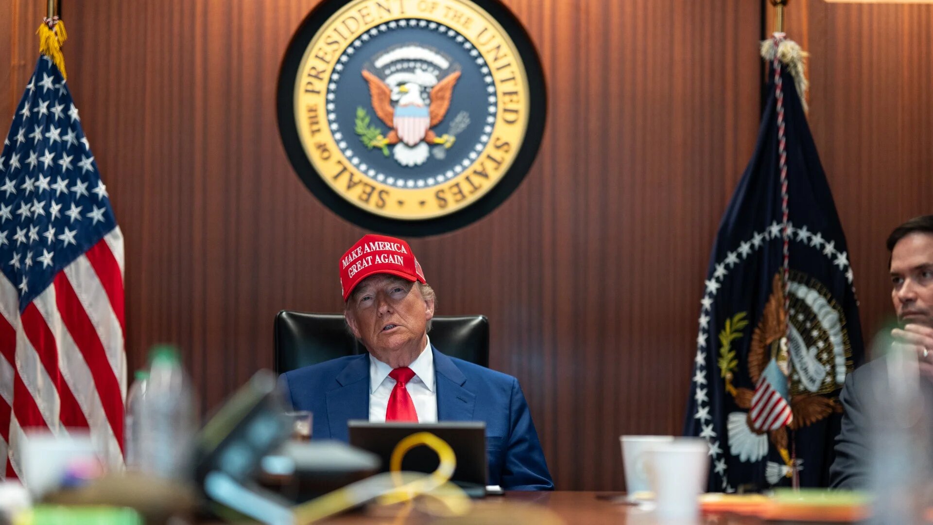 US President Donald Trump holds a meeting in the situation room in the White House on 21 June 2025 alongside Secretary of State Marco Rubio (R) and other key US officials (White House handout photo/EYEPRESS)
