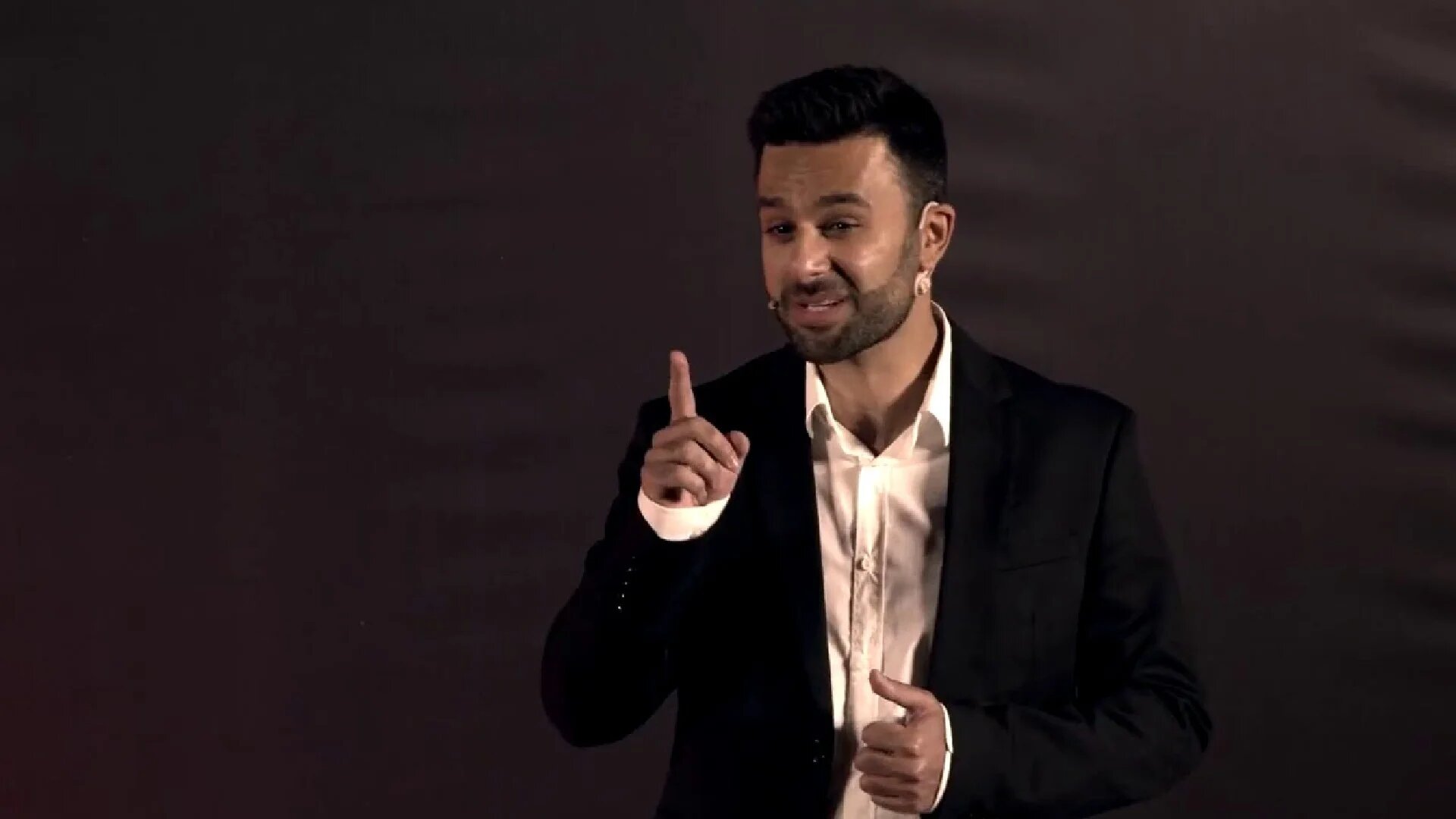 Yoseph Haddad was taken in for questioning after using a gun during an altercation with a motorist in Jaffa (Screengrab/Youtube)