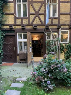Khan AlJanub entrance